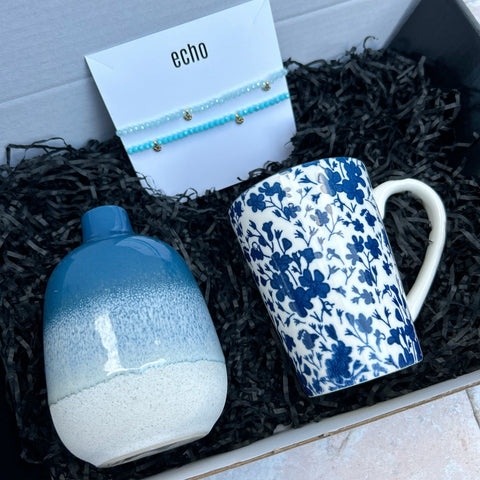 Floral mug gift box